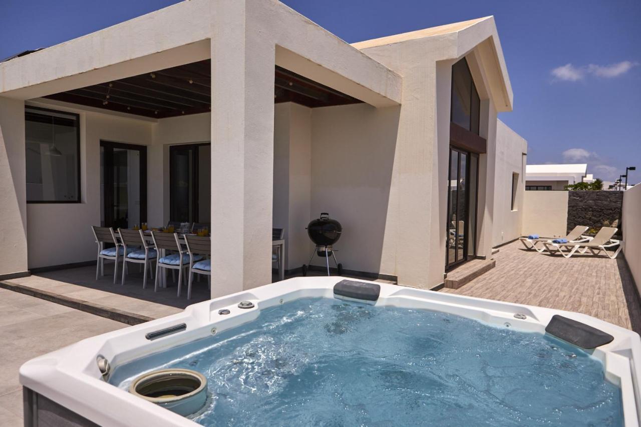 205 - Casa Santuario By Villas Now Ltd 普拉亚布兰卡 外观 照片